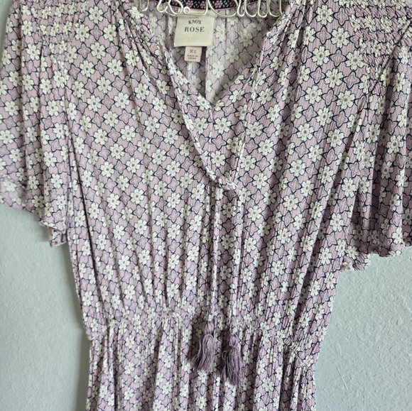 Knox Rose Casual Dress - Picture 2 of 5